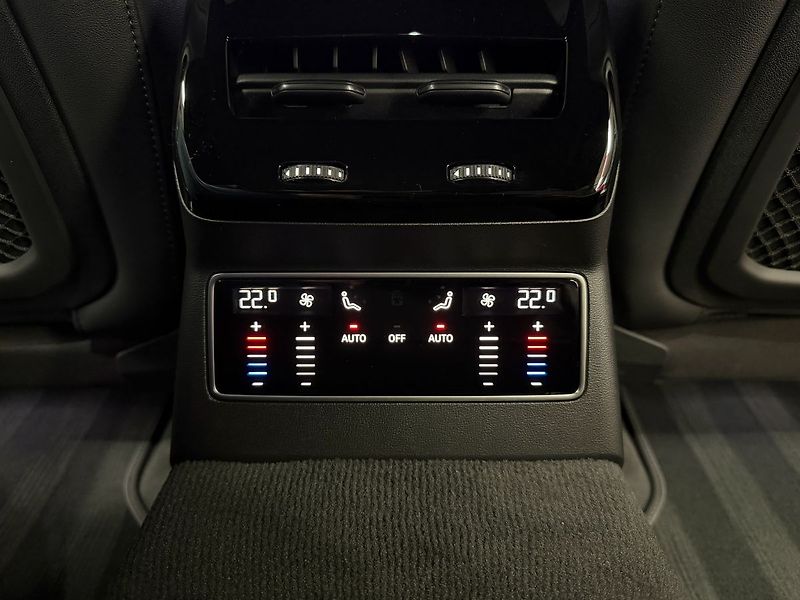 Audi A6 3.0 TDI 220KW AVANT QUATTRO S- - fotka 28 z 31