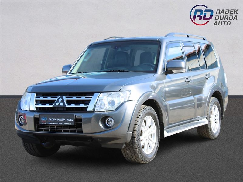 Mitsubishi Pajero 3,2 DI-D  ČR,AUTOMAT,4x4,7MÍST - fotka 1 z 38