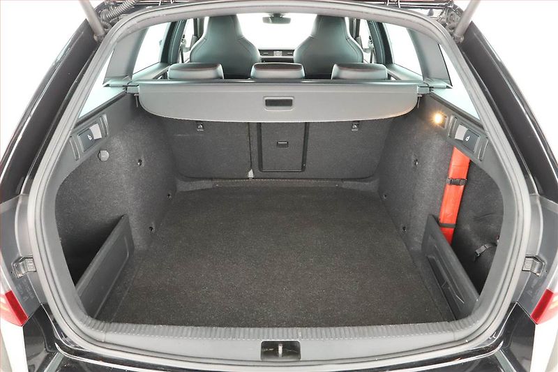Škoda Octavia (2017) RS 2.0 TDI 4x4 DSG, 4X4 - fotka 11 z 23