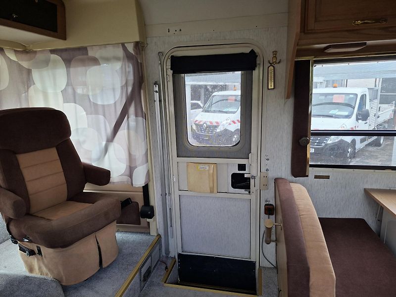 Chevrolet Ostatní (1993) Winnebago 6,2L V8  - fotka 30 z 50