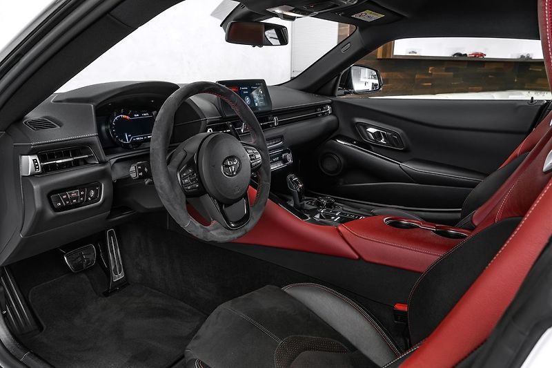 Toyota Supra GR Fuji Speedway Edition - fotka 11 z 19