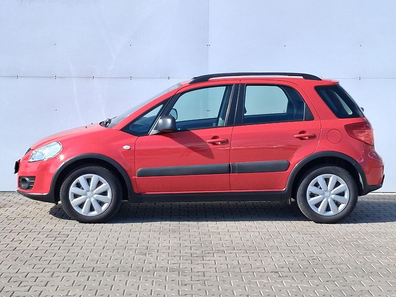 Suzuki SX4 1.6 VVT 88Kw - fotka 3 z 20