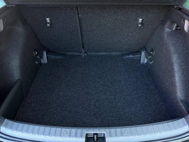Škoda Scala 1.0TSi DSG 116PS LED V.Cockpit - fotka 45 z 47