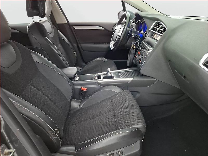Citroën C4 (2011) 1.6 HDi, Automat, nová STK - fotka 9 z 15
