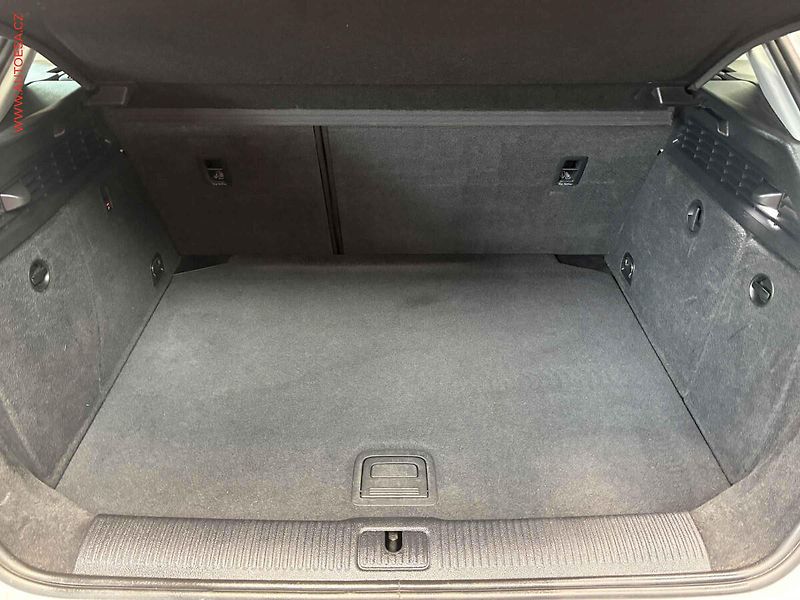 Audi A3 (2018) 2.0 TFSI quattro, AT, navi - fotka 7 z 17