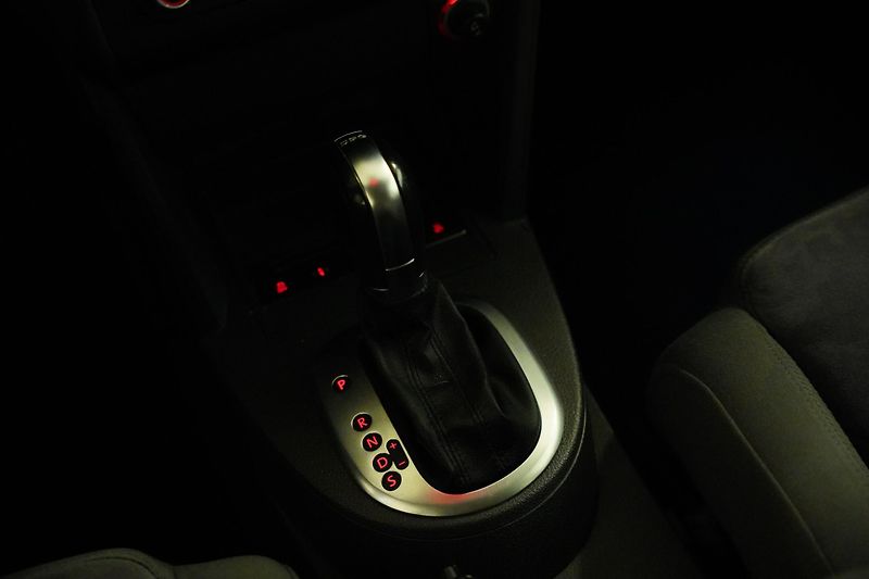 Volkswagen Touran - fotka 23 z 26