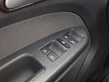 Volkswagen Touran (2015) 1.2 TSI, Serv.kniha, Tempomat - náhled 17