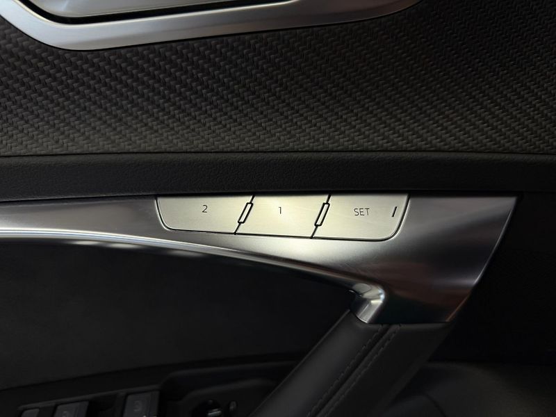 Audi RS 6 PERFORMANCE FULL, KARBON, BLAC - fotka 32 z 38