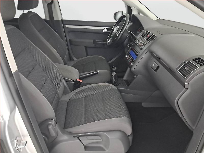 Volkswagen Touran (2011) 2.0 TDI, po STK, dobrý stav - fotka 9 z 15