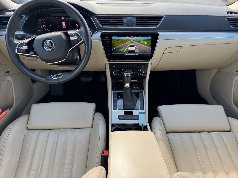 Škoda Superb (2022) L&K 2.0TDI 206kW DSG 4x4 TAŽNÉ - fotka 9 z 11