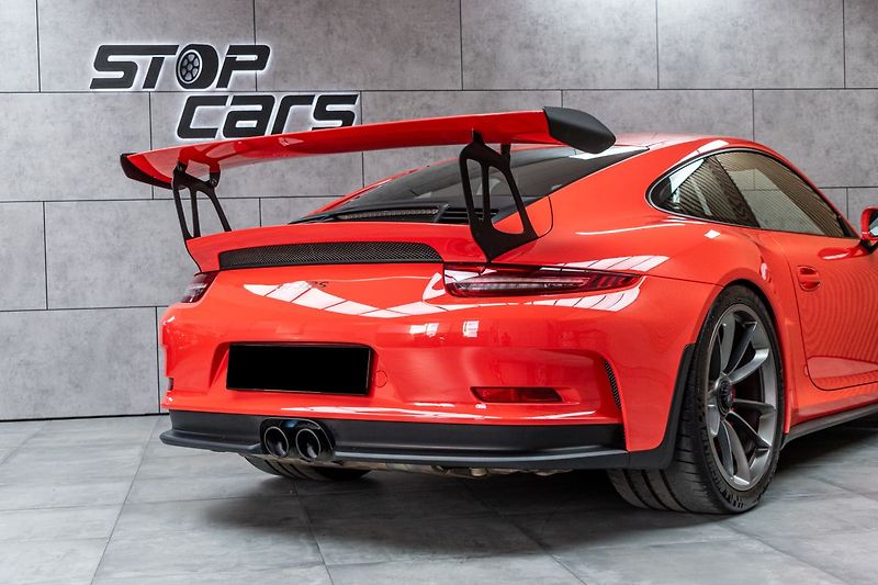 Porsche 911 GT3 RS 4.0 !Najeto 14.885km! - fotka 41 z 49