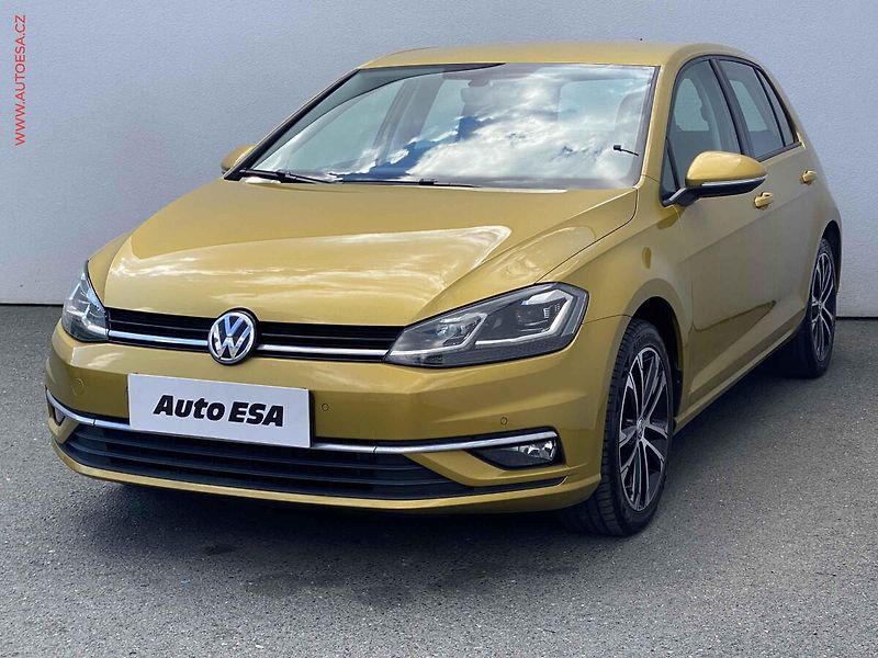 Volkswagen Golf (2017) 1.4TSi, ČR, LED, AC, kamera - fotka 3 z 17