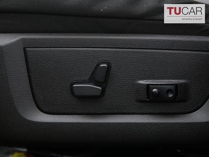 RAM 1500 (2023) Classic 5.7 V8 HEMI - fotka 43 z 44