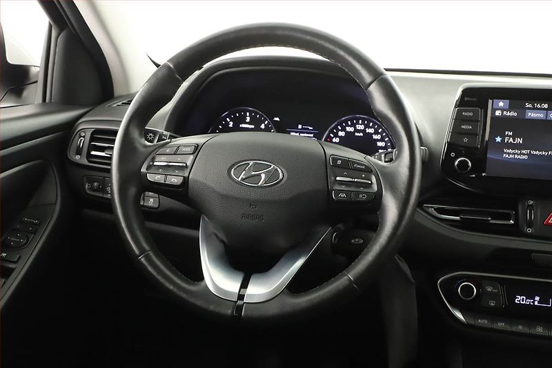 Hyundai i30 (2021) Smart 1.6 CRDi, ČR,1.maj - fotka 8 z 14
