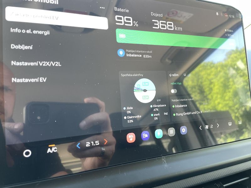 Kia PV5 (2026) 5P 4x2 ELITE 120 KW + 71,2 KW - fotka 21 z 28