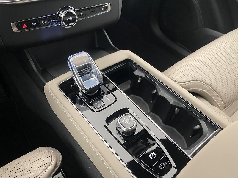 Volvo XC90 (2026) T8 AWD Plug-in BRIGHT PLUS 7m - fotka 27 z 55