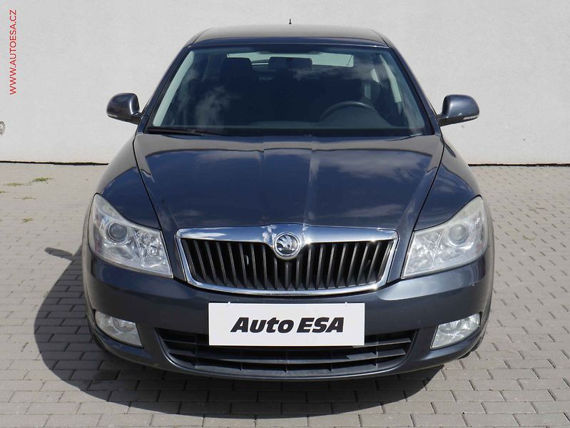 Škoda Octavia (2009) 1.4TSi, 1.maj, Ambiente - fotka 2 z 17