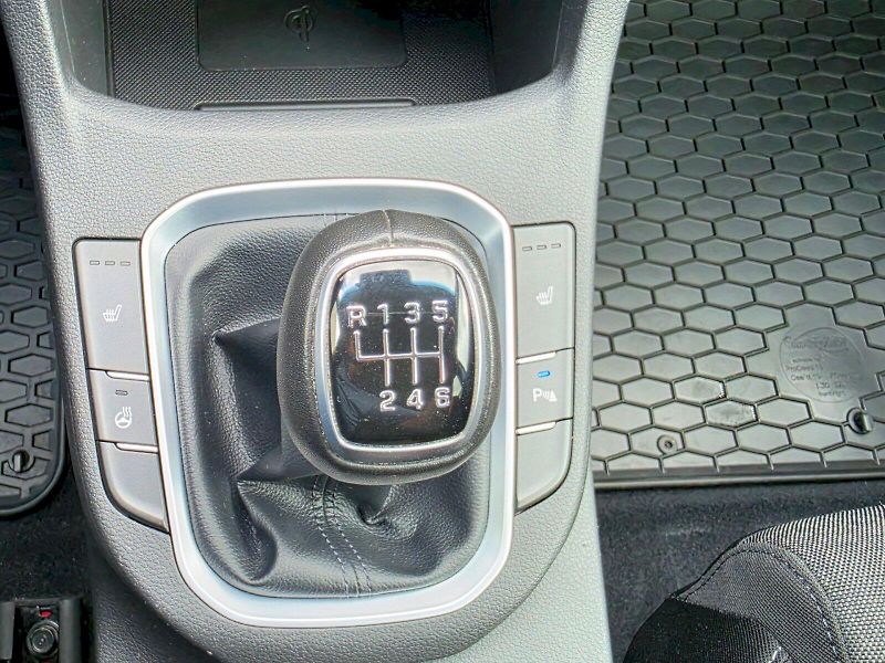 Hyundai i30 (2022) SW Family Smart 1,5GDi 80kW - fotka 18 z 29