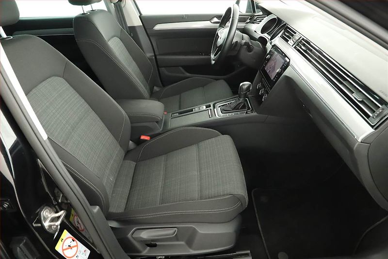 Volkswagen Passat (2019) Comfortline 1.6 TDI, Automat - fotka 7 z 15
