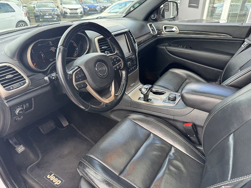 Jeep Grand Cherokee (2014) 3.0CRD Navi Kůže Vzduch Pano - fotka 25 z 50