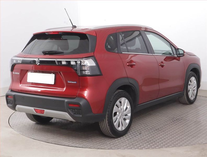 Suzuki SX4 S-Cross (2025) Premium 1.4 BoosterJet - fotka 5 z 15