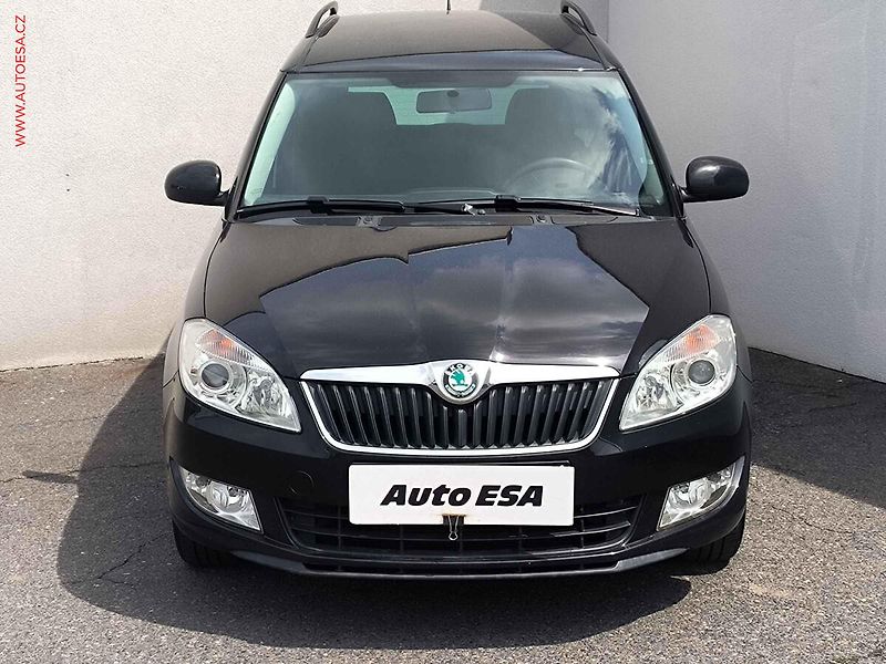 Škoda Roomster (2012) 1.2 TSi, Family, +kola - fotka 2 z 17