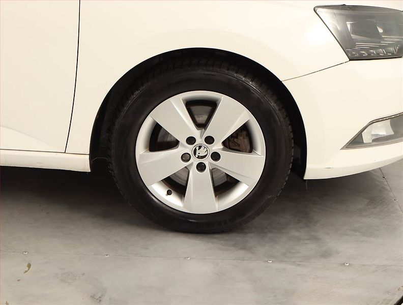 Škoda Fabia (2015) Style 1.4 TDI, nová STK - fotka 13 z 22