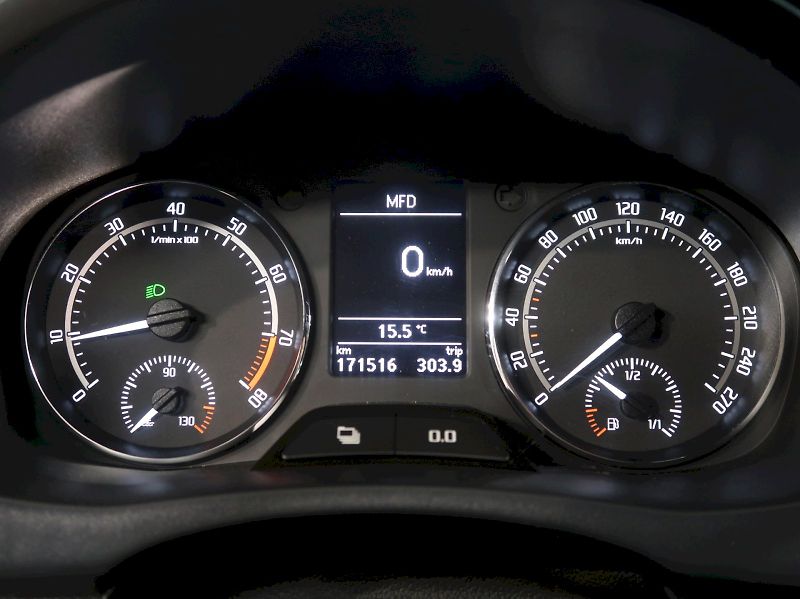Škoda Fabia (2011) RS 1.4TSI 132KW DSG - fotka 18 z 25