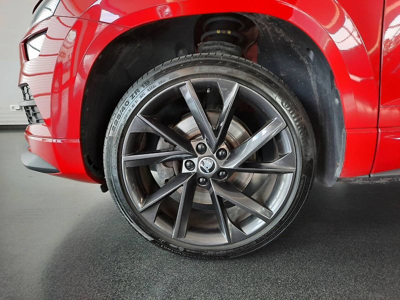 Škoda Karoq (2021) Sportline 2.0 TDI (110kW/150k) - fotka 25 z 26