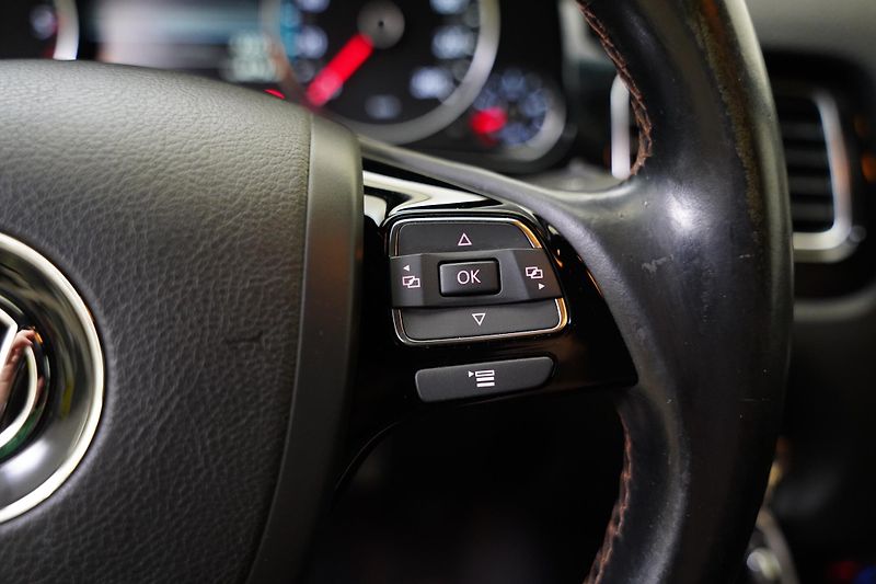 Volkswagen Touareg - fotka 17 z 30