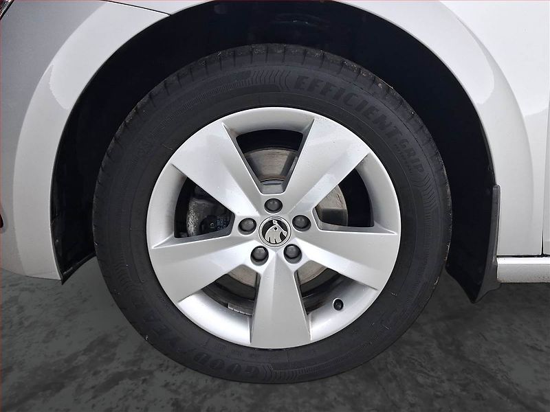 Škoda Scala (2022) Style 1.5 TSI, Serv.kniha - fotka 14 z 21
