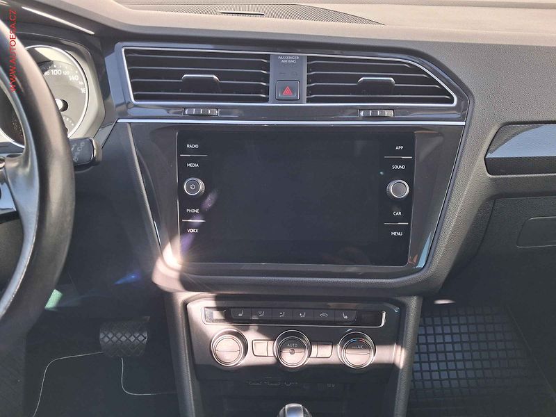 Volkswagen Tiguan (2019) 2.0TDi 4x4, ČR, DSG, LED - fotka 12 z 21