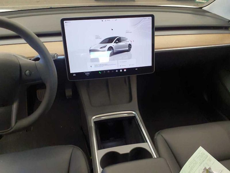 Tesla Model 3 STAND. RANGE 208w TZ SOH 95,0% - fotka 10 z 15