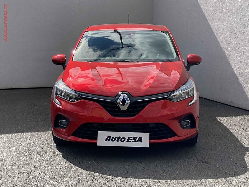 Renault Clio (2020) 1.0 TCe, 2.maj,ČR, STK5/28 - fotka 2 z 17