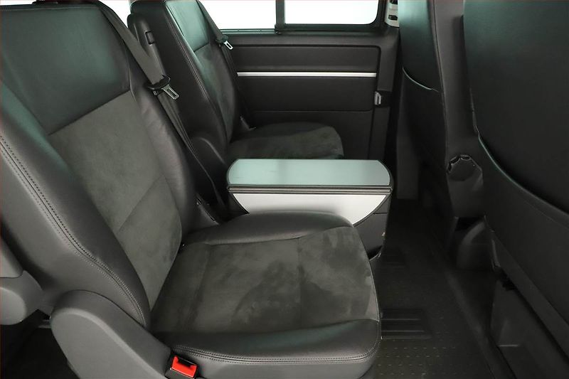 Volkswagen Multivan (2013) Highline 2.0 TSI 4Motion, ČR - fotka 7 z 15