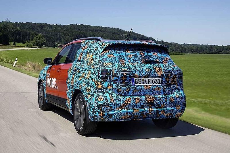 Pod kapotu se dostane i vznětový motor