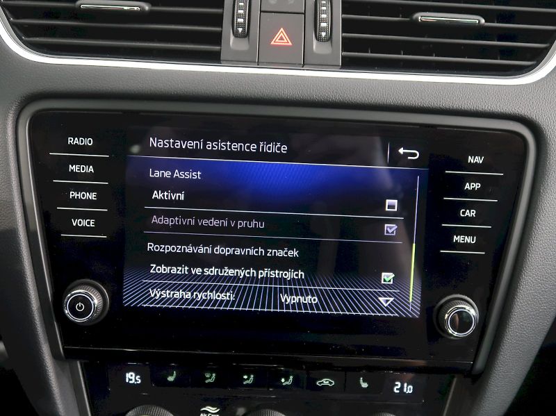 Škoda Octavia (2020) STYLE 2.0TDI 110KW DSG PANORAM - fotka 31 z 47