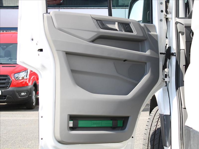 Volkswagen Crafter 2,0 TDi XDR Tažné Zár. 91tkm. - fotka 10 z 21