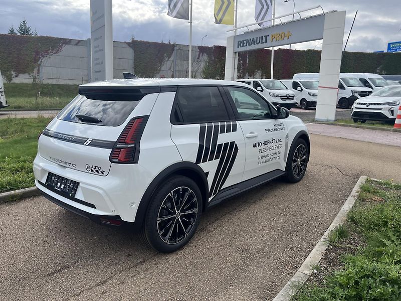 Renault R5 (2026) techno 150 k comfort range - fotka 4 z 9