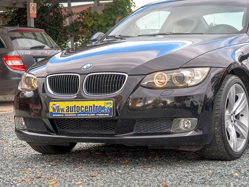 BMW Řada 3 (2009) 320I 125KW man – PĚKNÝ - fotka 9 z 42