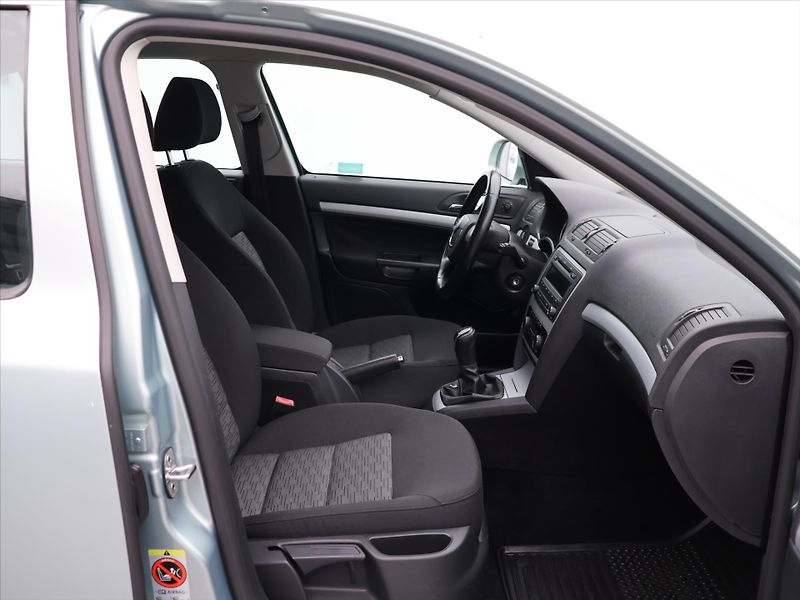 Škoda Octavia 1,4 TSI 90kW Ambiente CZ - fotka 12 z 26