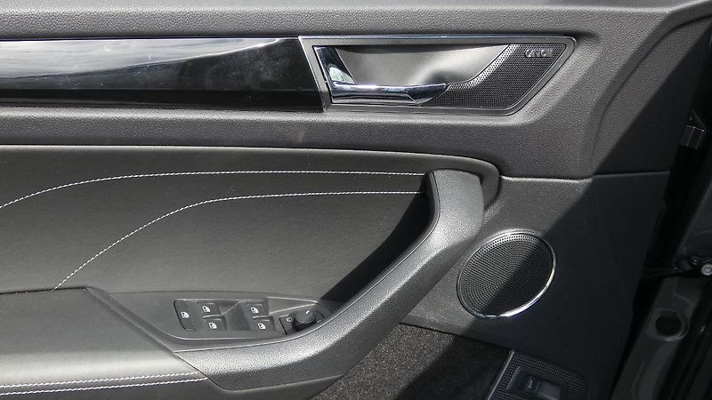 Škoda Kodiaq 2,0 TSI 140 kW L&K 4x4 DSG - fotka 9 z 26