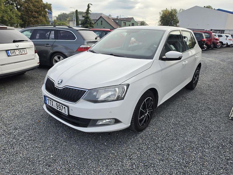 Škoda Fabia 1.4 TDI Parkovací senzory  - fotka 2 z 17