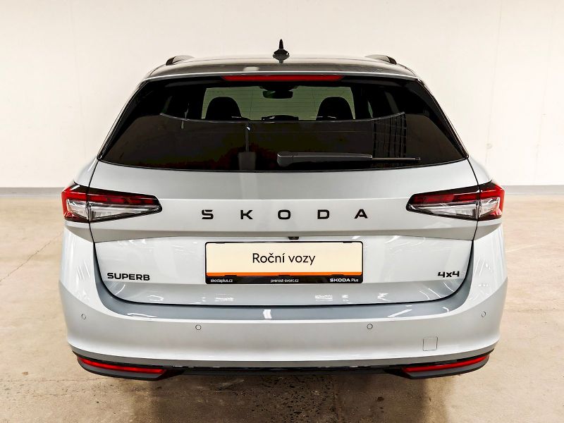 Škoda Superb (2025) Combi 2.0 TSI 195 kW DSG 4x4 S - fotka 31 z 36