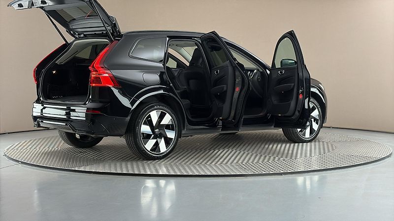 Volvo XC60 2.0 T8 AUT AWD Ultra Dark - fotka 6 z 36
