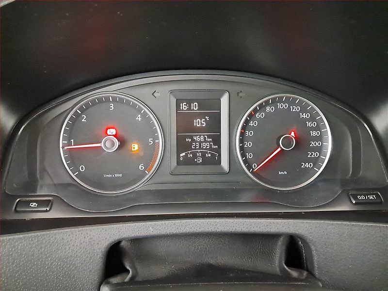 Volkswagen Multivan (2011) 2.0 TDI - fotka 11 z 17