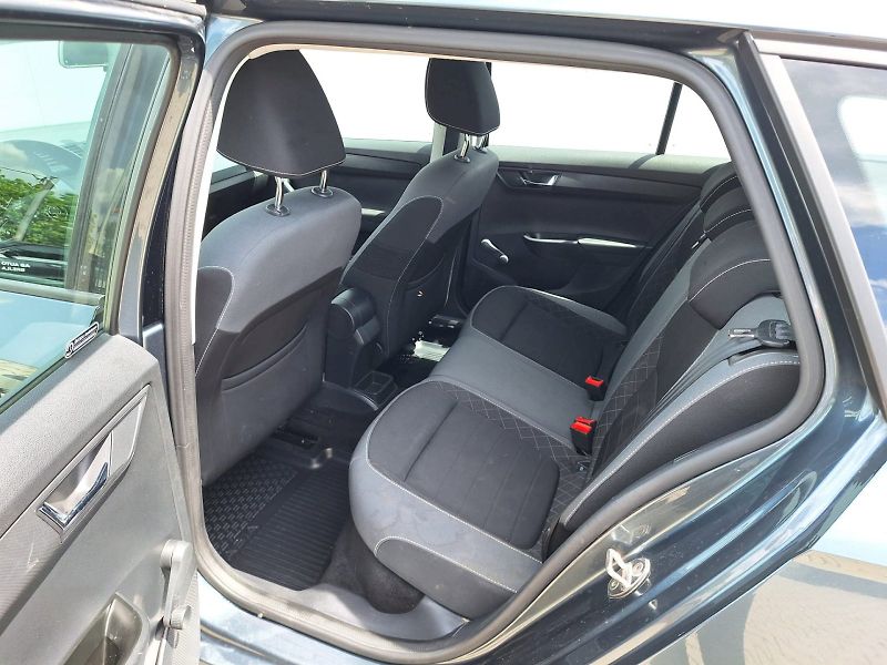 Škoda Fabia (2019) COMBI / 1.0 MPI / 55 kW / Ambi - fotka 25 z 31