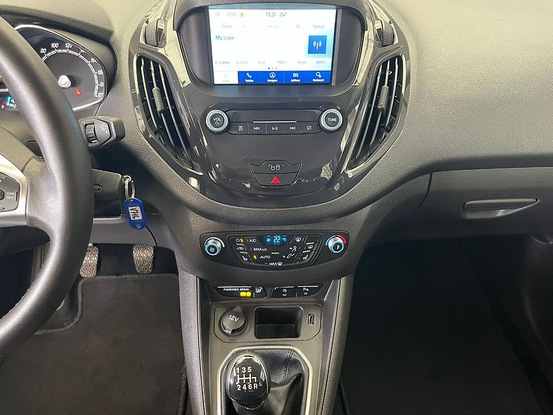 Ford Tourneo Courier Titanium 1.5 TDCi prav.servis - fotka 23 z 44