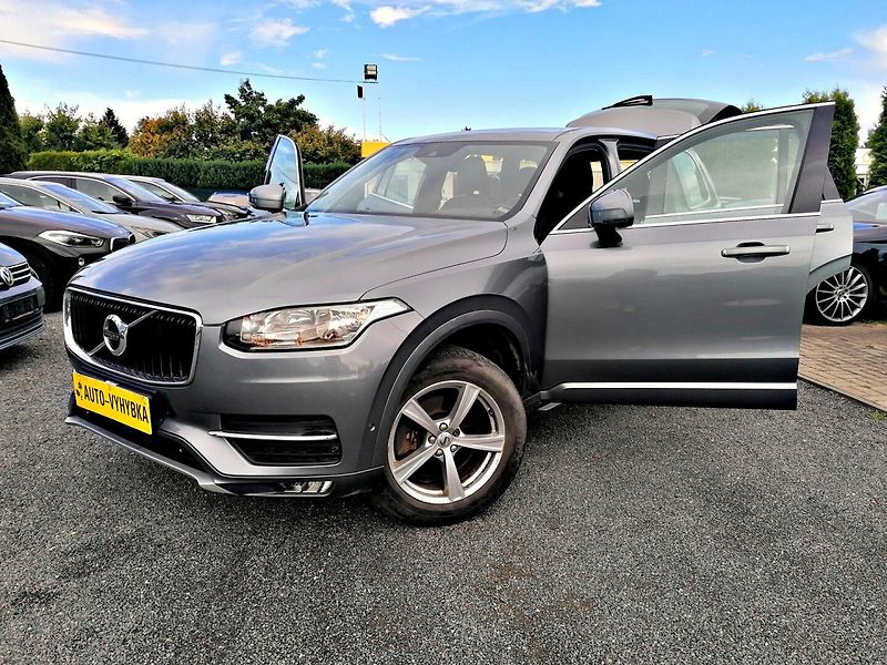 Volvo XC90 (2015) D5 AWD Momentum Head-up - fotka 1 z 21