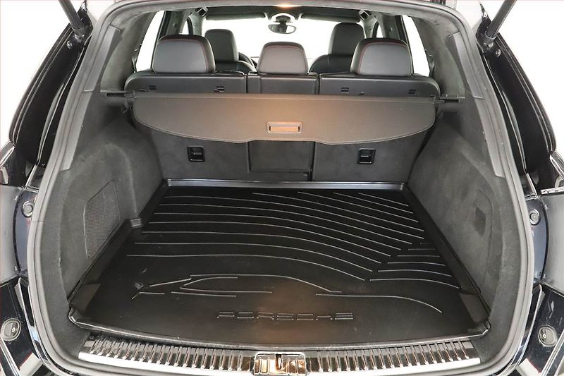 Porsche Cayenne (2013) Turbo - fotka 19 z 20